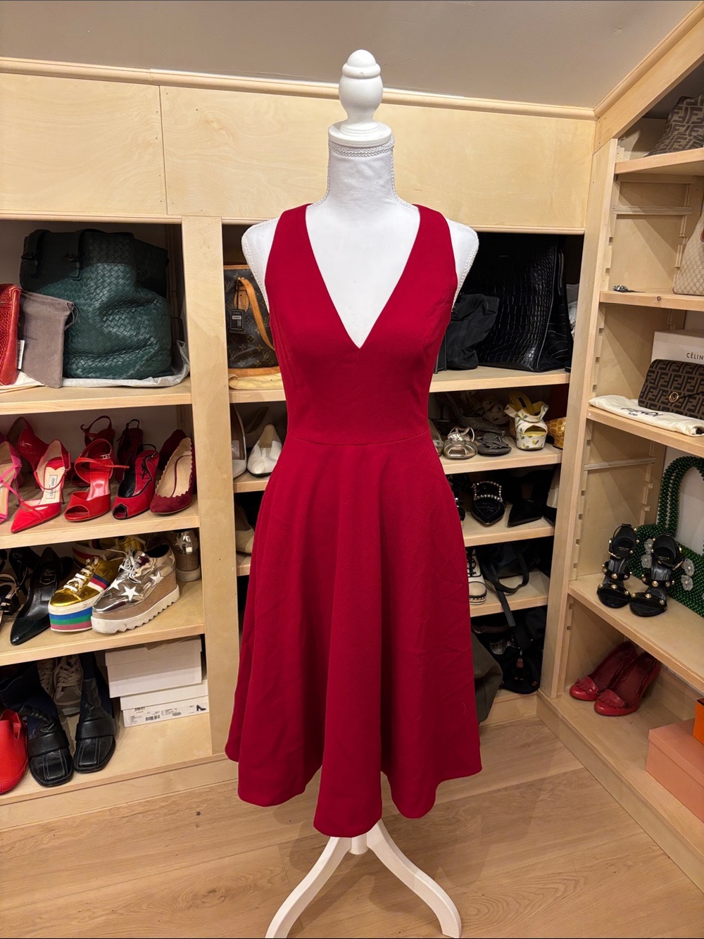 Dress the Population Sleeveless V-Neck Midi Dress in Red BNWT